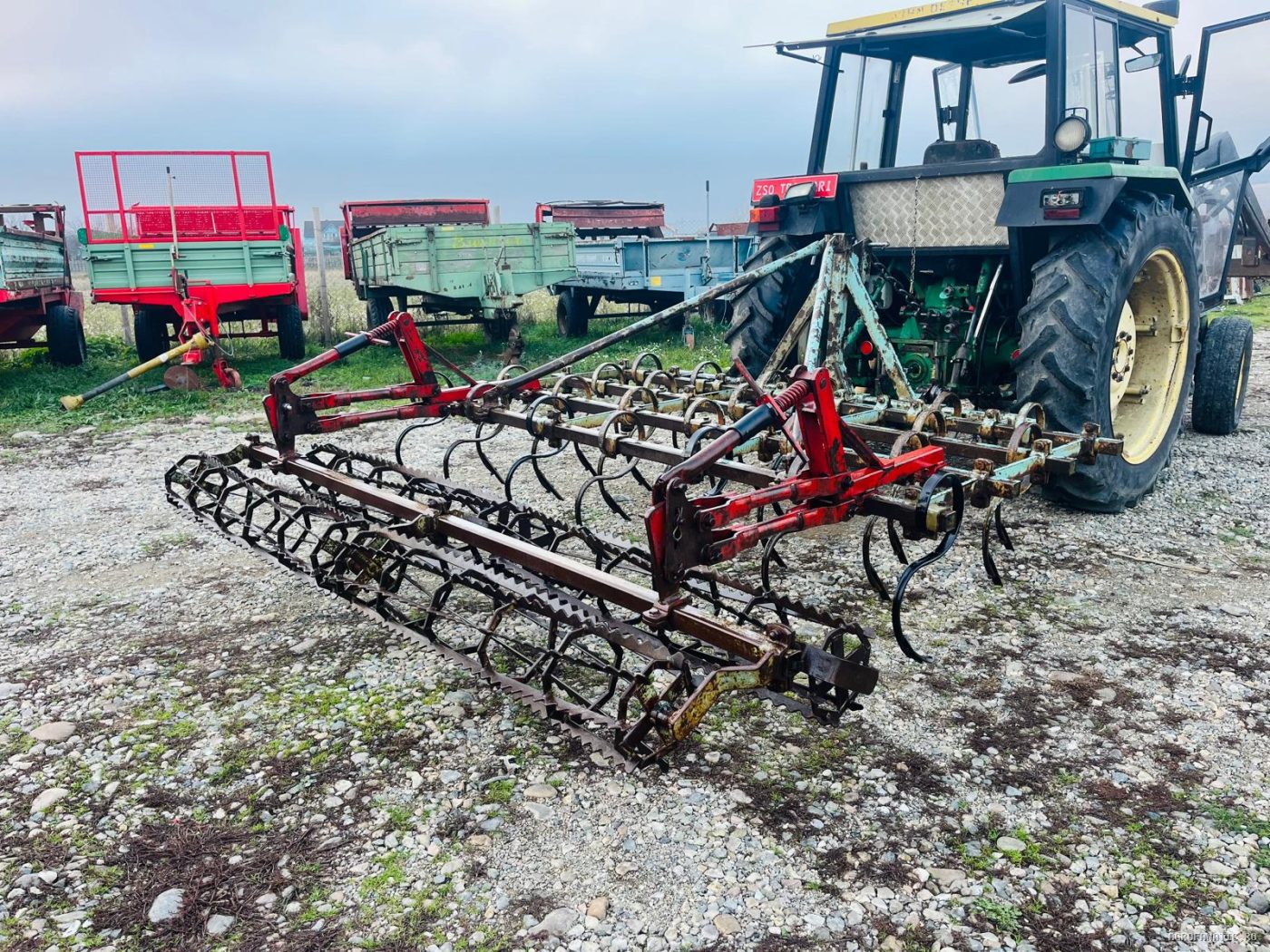 Combinator Feldherr cu 2 randuri de tavalugi 2.6 m latime — utilaj agricol de vanzare