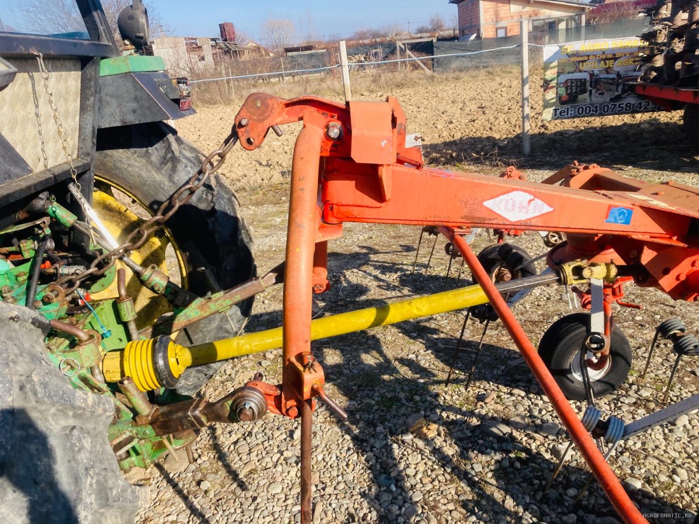 Grebla de imprastiat fan Kuhn 4.40 m — utilaj agricol de vanzare