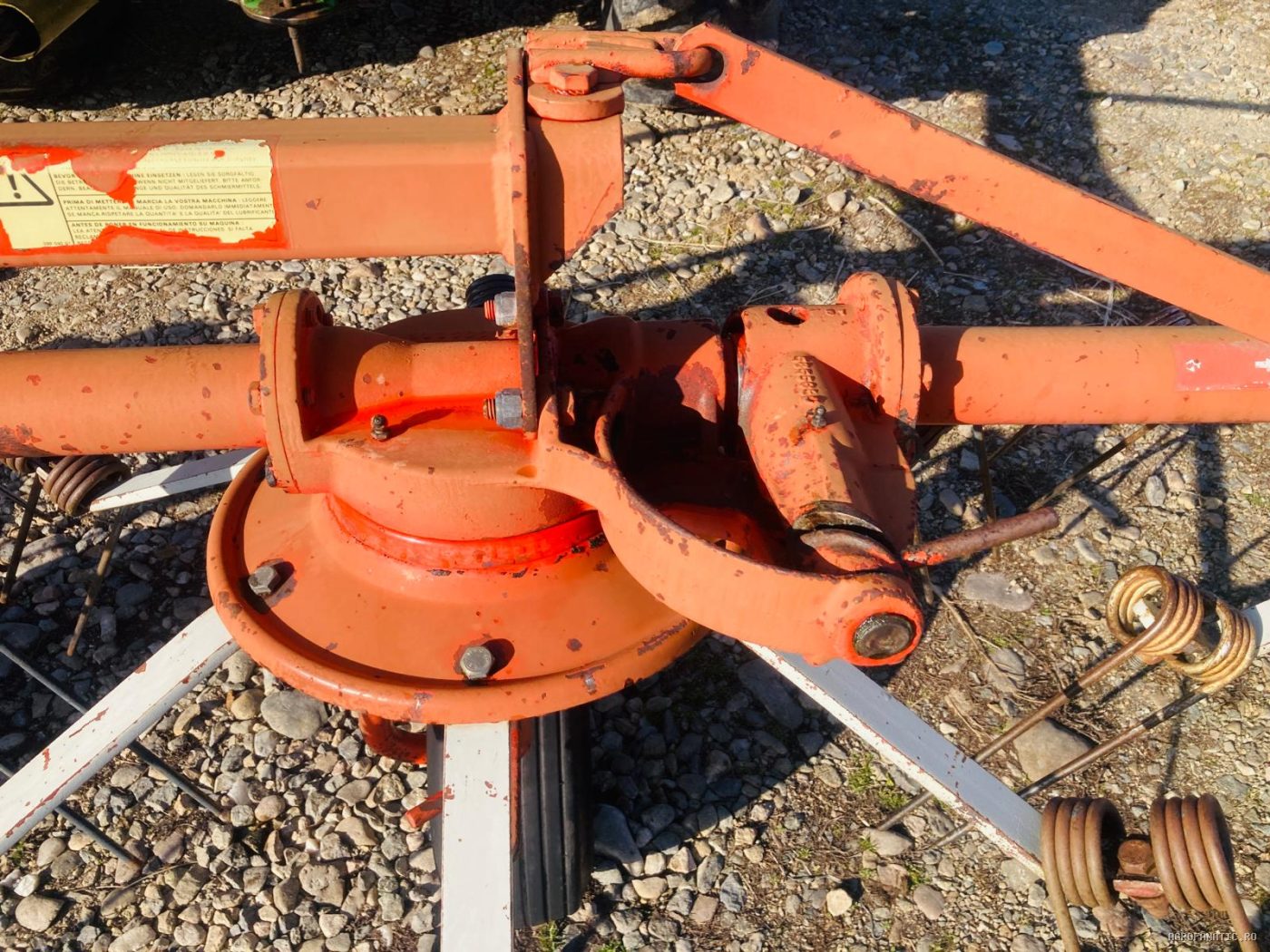 Grebla de imprastiat fan Kuhn 4.40 m — utilaj agricol de vanzare