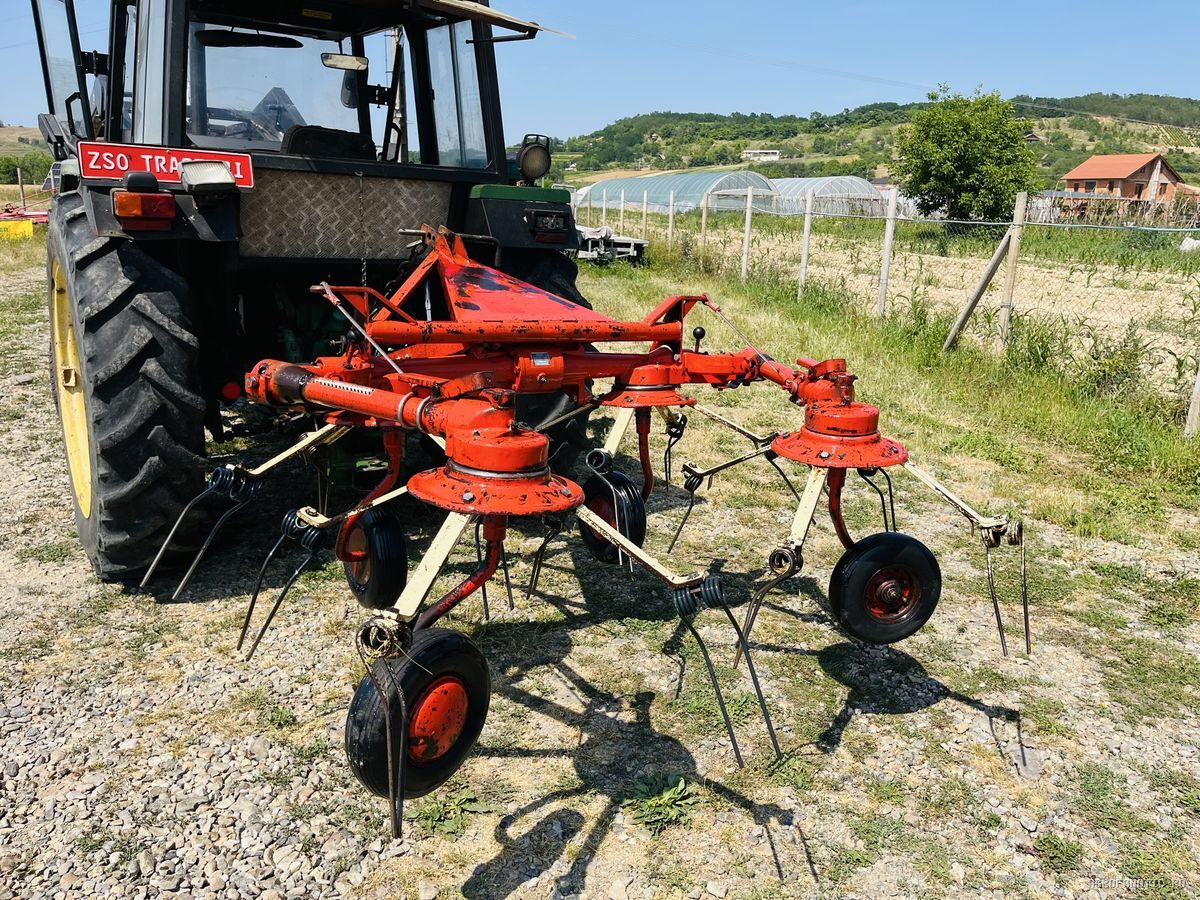 Grebla de imprastiat, inproscat, rasfirat, risipit Fahr 3.6 m latime — utilaj agricol de vanzare la AgroFanatic Bihor