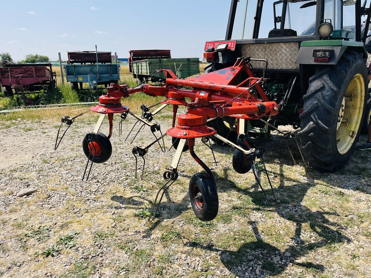 Grebla de imprastiat, inproscat, rasfirat, risipit Fahr 3.6 m latime — utilaj agricol de vanzare la AgroFanatic Bihor