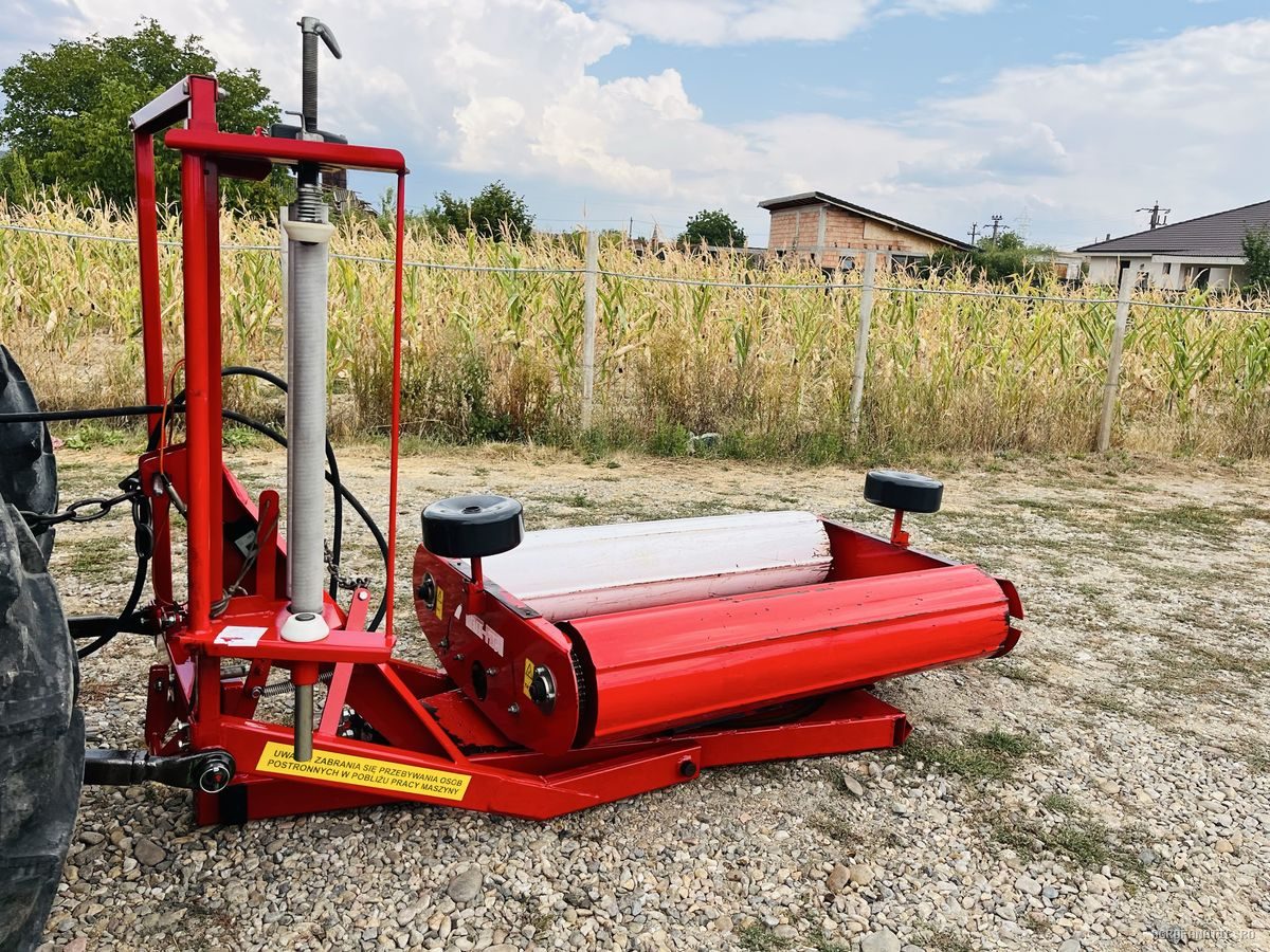 Infoliator, foliator baloti de paie lucerna fan iarba siloz rotunzi 1.20 m, 1.60 m Metal Fach cu folie de 50 - 75 cm, cu numarator digital si pompa — utilaj agricol de vanzare la AgroFanatic Bihor