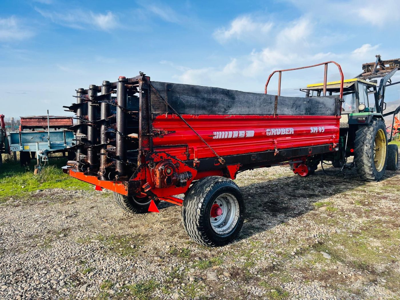 Mig gunoi Gruber 4.5 Tone — utilaj agricol de vanzare