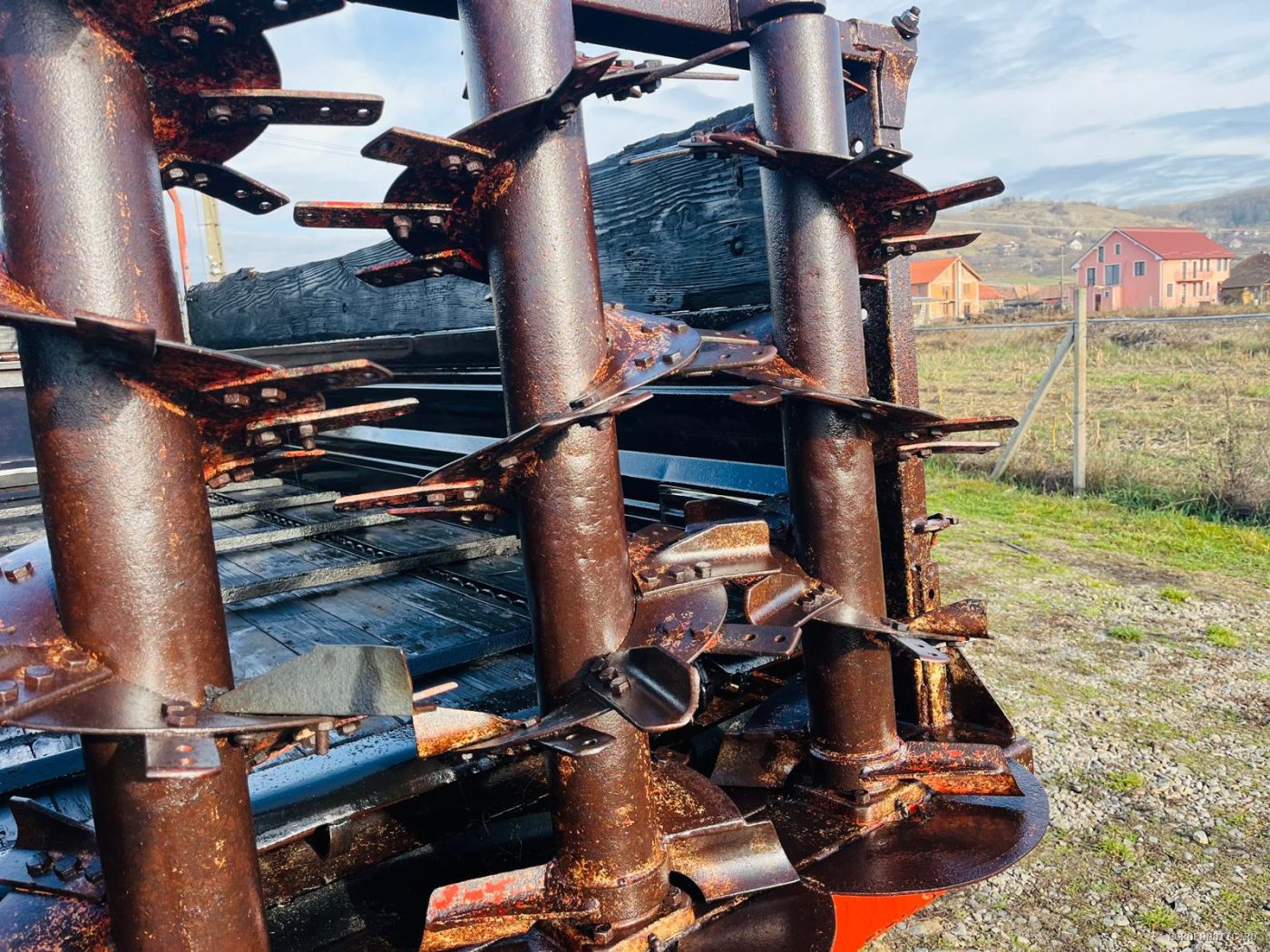 Mig gunoi Gruber 4.5 Tone — utilaj agricol de vanzare