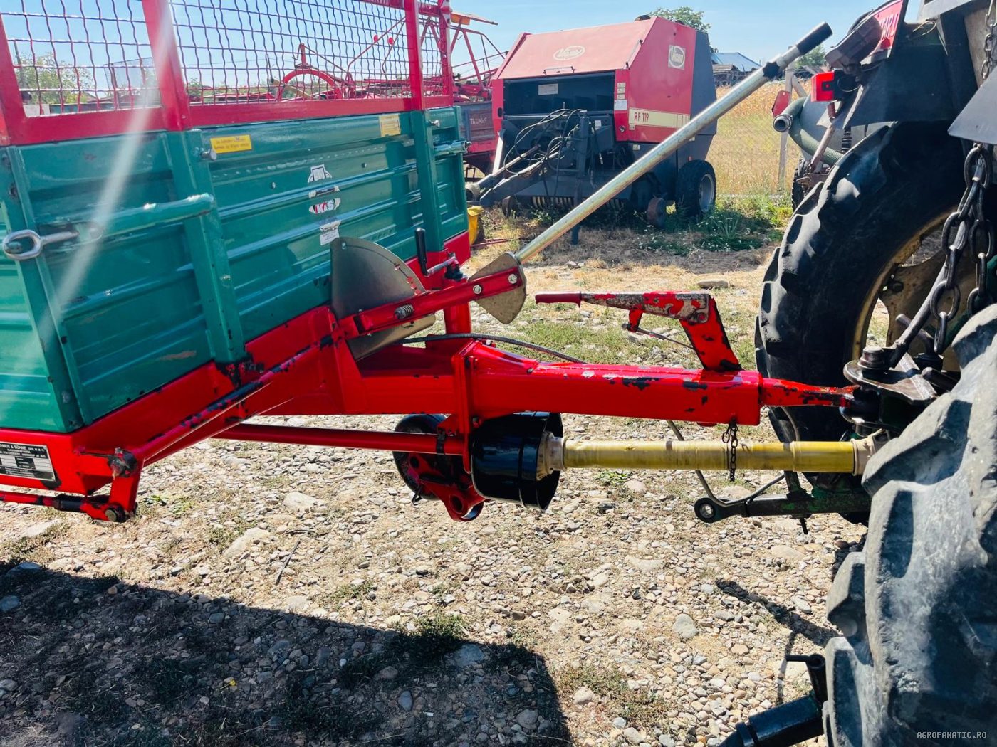 Mig gunoi, remorca de imprastiat balegar de grajd Kirchner 38 — utilaj agricol de vanzare