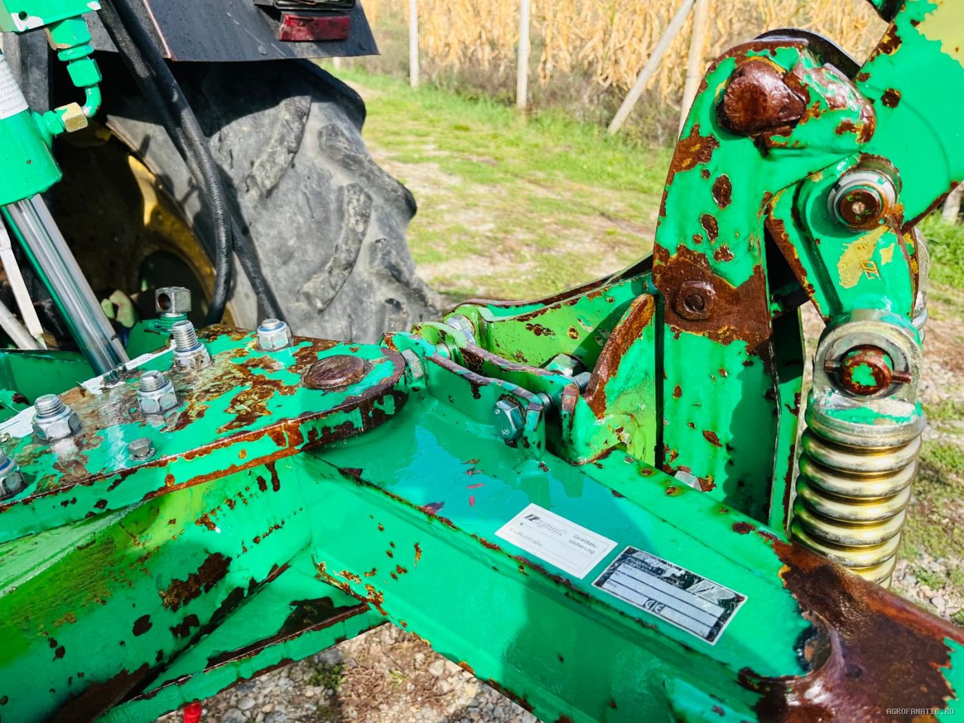 Plug cu 3 cormane reversibil hidraulic Regent Megastar — utilaj agricol de vanzare