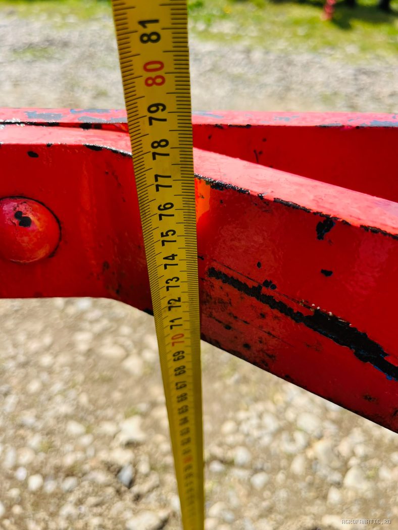 Plug cu 3 cormane Vogel & Noot, fara roata — utilaj agricol de vanzare