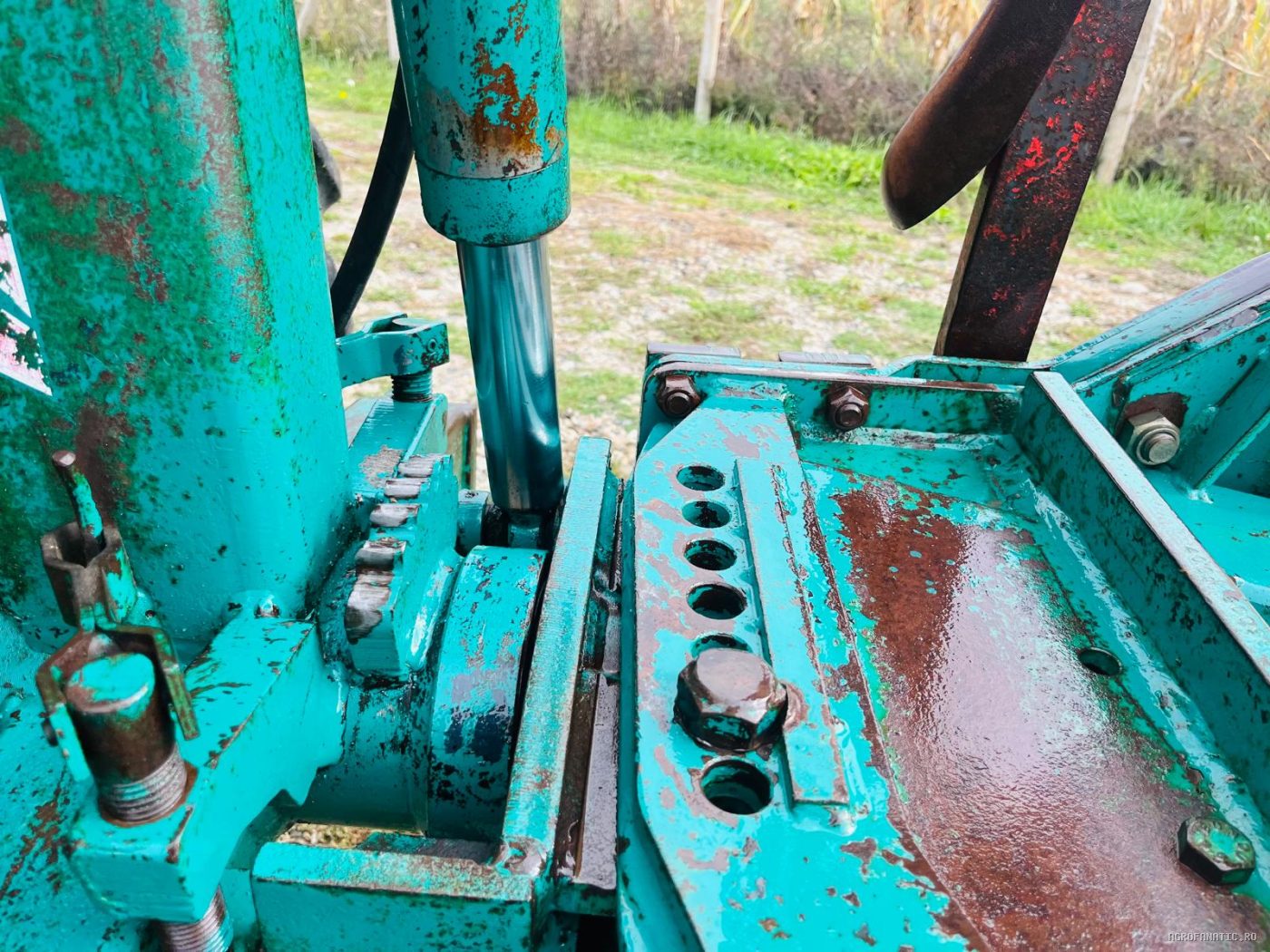 Plug cu 3 trupite reversibil Regent cu cilindru — utilaj agricol de vanzare