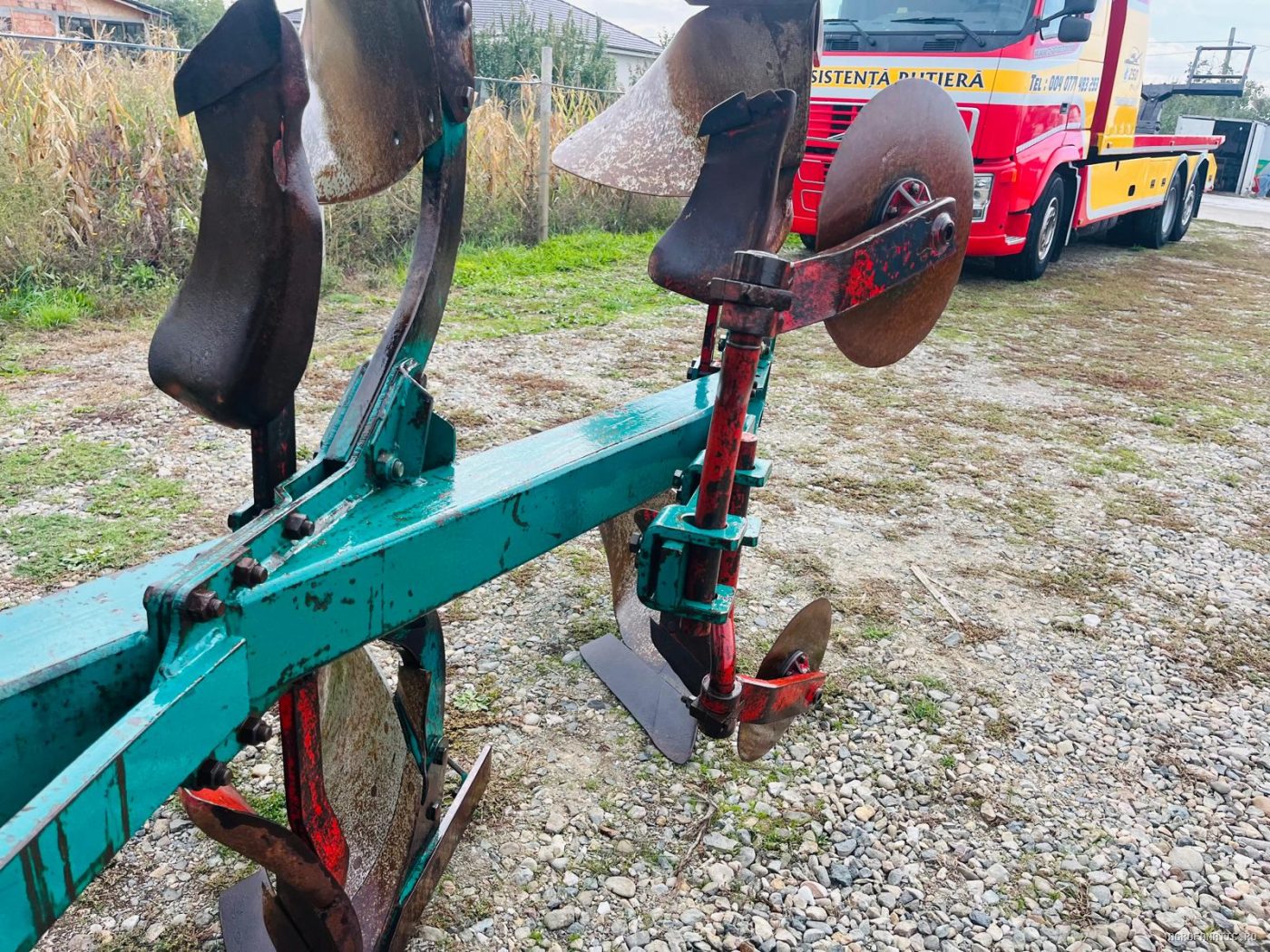 Plug cu 3 trupite reversibil Regent cu cilindru — utilaj agricol de vanzare