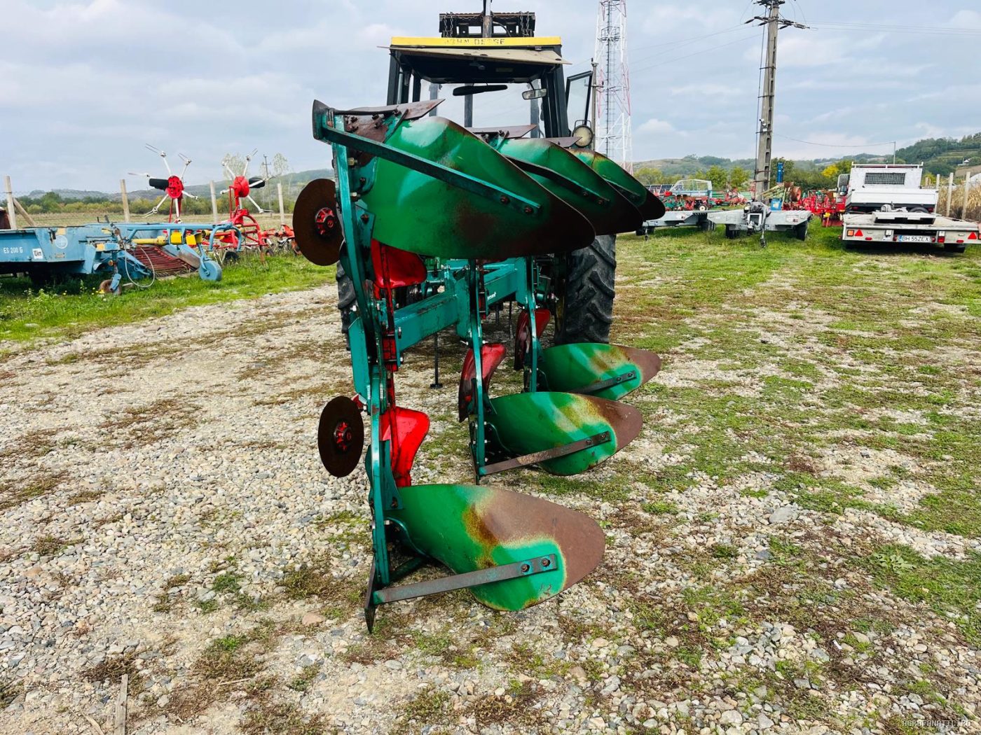 Plug cu 3 trupite reversibil Regent cu cilindru — utilaj agricol de vanzare