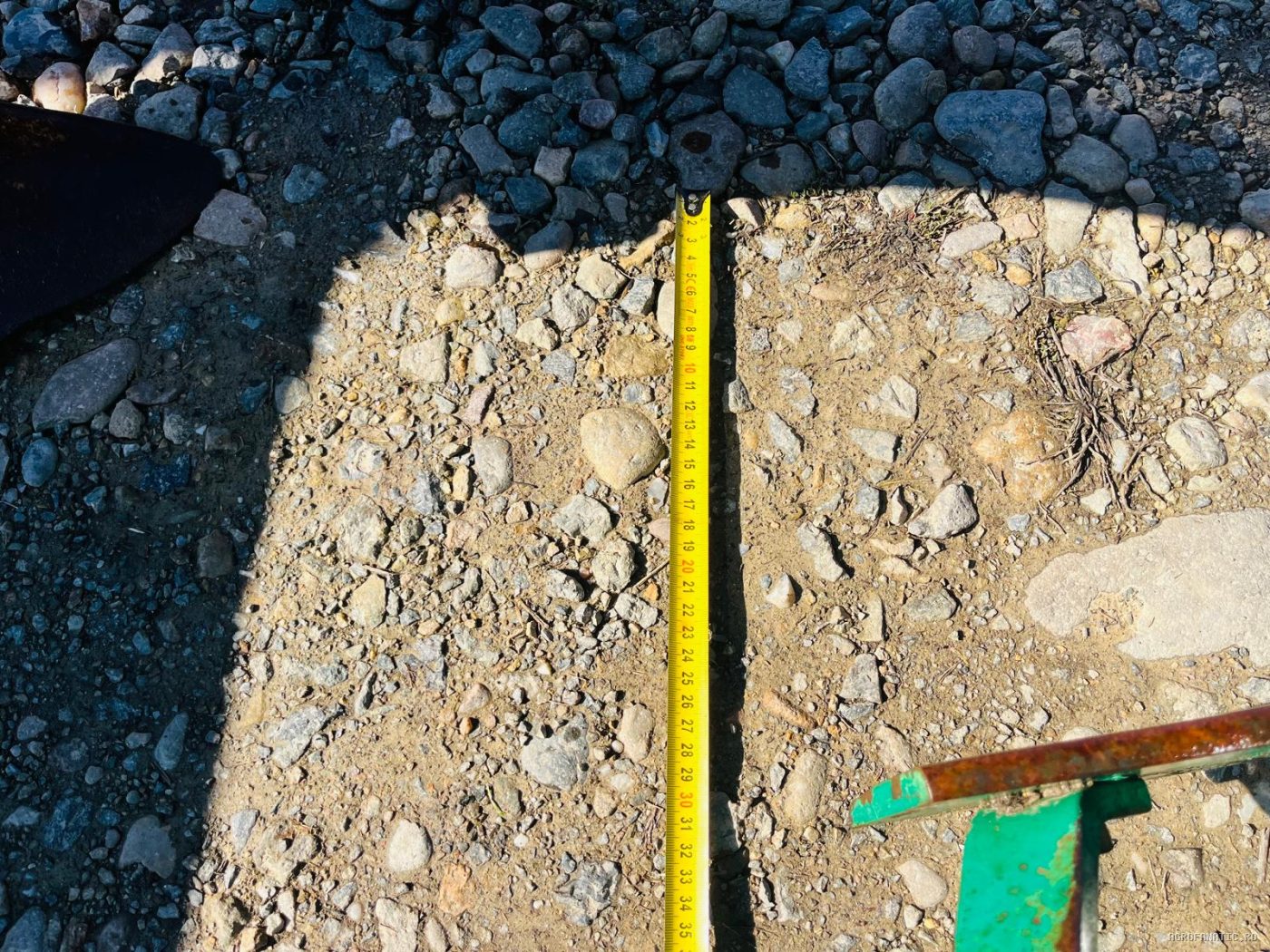 Plug cu 4 trupite Regent, cu roata, 70 inaltime de la sol — utilaj agricol de vanzare
