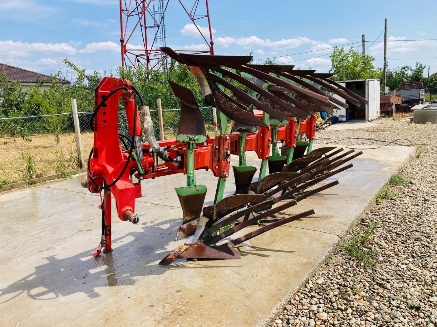 Plug reversibil hidraulic cu 2 furtune, 4 cormane tip platbanda Screiber — utilaj agricol de vanzare
