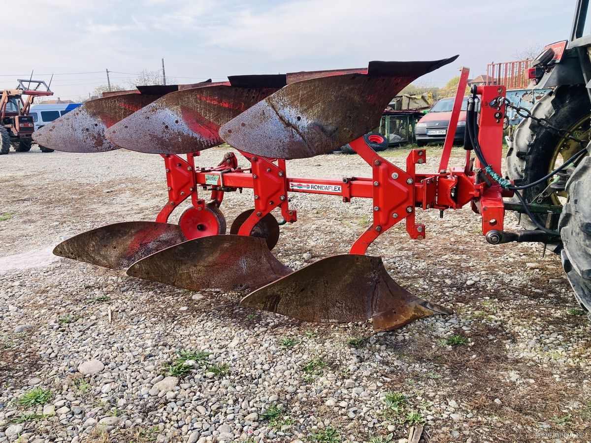 Plug reversibil hidraulic cu 3 trupite, capuri, brazdare Kvernelands — utilaj agricol de vanzare la AgroFanatic Bihor