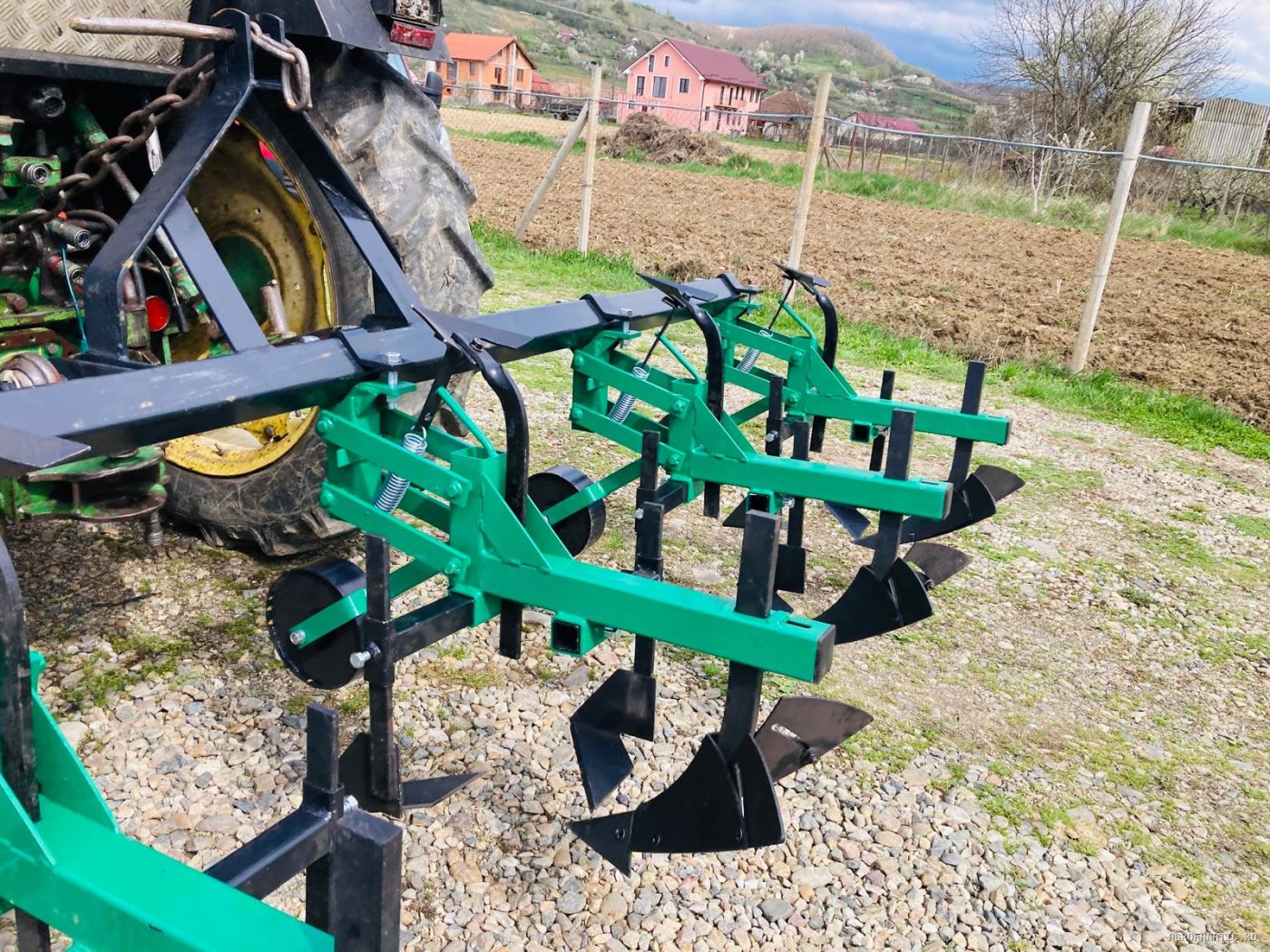 Prasietor porumb cu 3 sectii Ekiw Polonia, utilaj nou — utilaj agricol de vanzare
