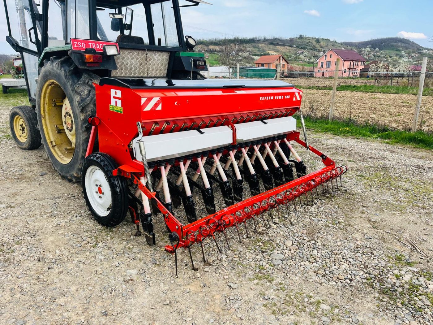 Semanatoare de paioase, grau, lucerna Reform 100 2.5 m — utilaj agricol de vanzare