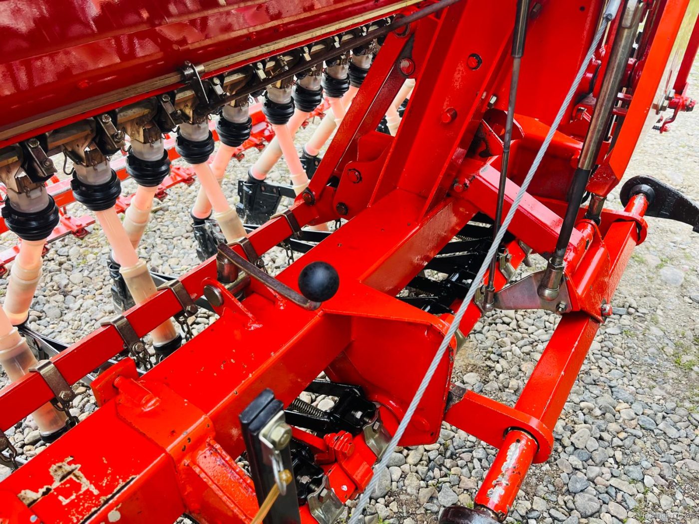 Semanatoare de paioase, grau, lucerna Reform 100 2.5 m — utilaj agricol de vanzare