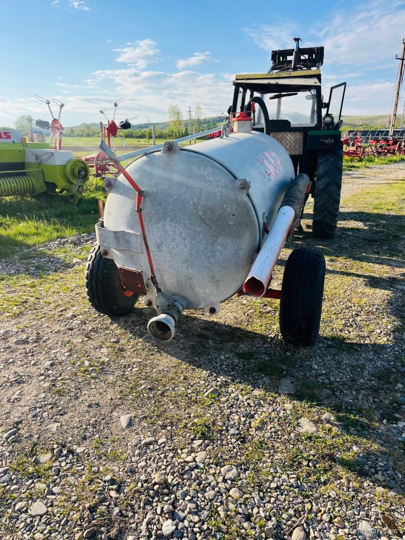 Vidanja 1.700 l Bauer — utilaj agricol de vanzare