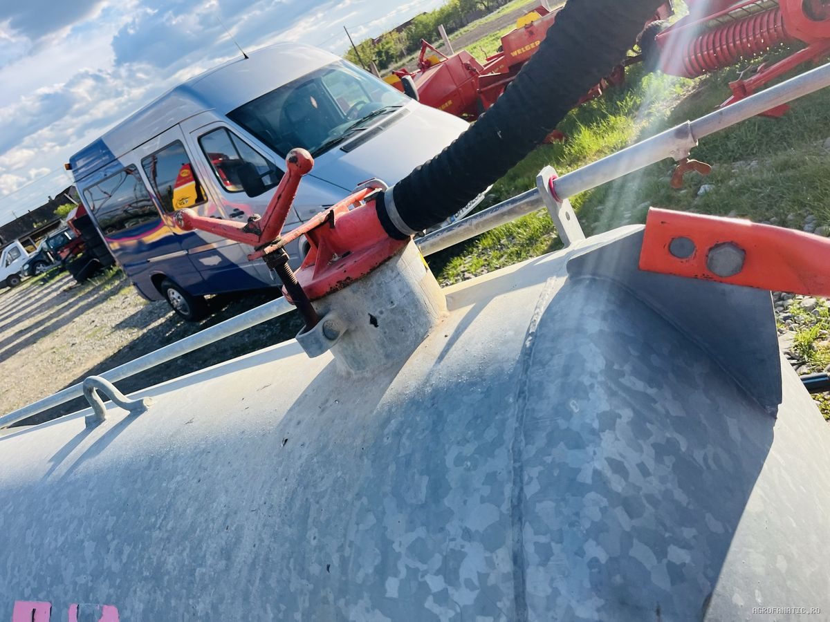 Vidanja, vitanje, vidanjor 1700 l Bauer, pompa vacuum dublu sens, cisterna galvanizata — utilaj agricol de vanzare la AgroFanatic Bihor